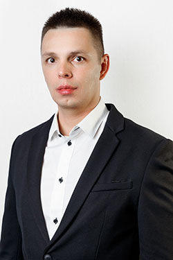 Андрей Старухин
